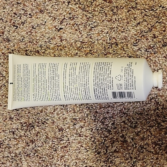Biolage All-in-One Shampoo Scrub - Picture 4 of 4